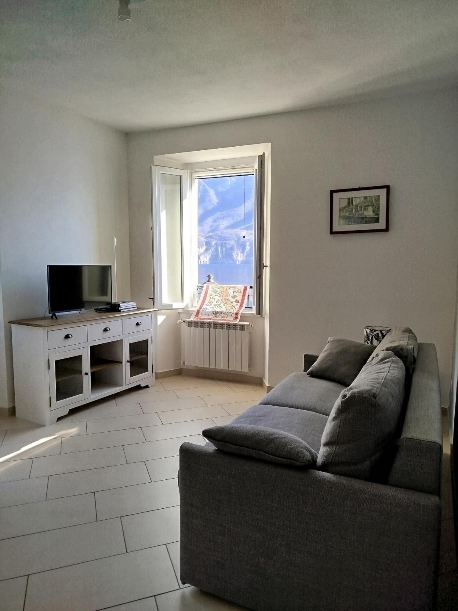 Domus Graziana - Lake Front Oliveto Lario Экстерьер фото
